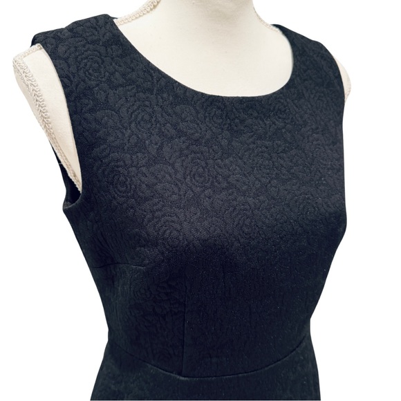 Liz Claiborne Black Floral Jacquard Fit & Flare Sleeveless Dress (2) - Picture 4 of 15